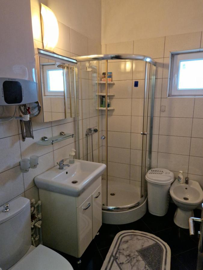 Charming Apartment With Private Terrace Bucureşti Eksteriør bilde